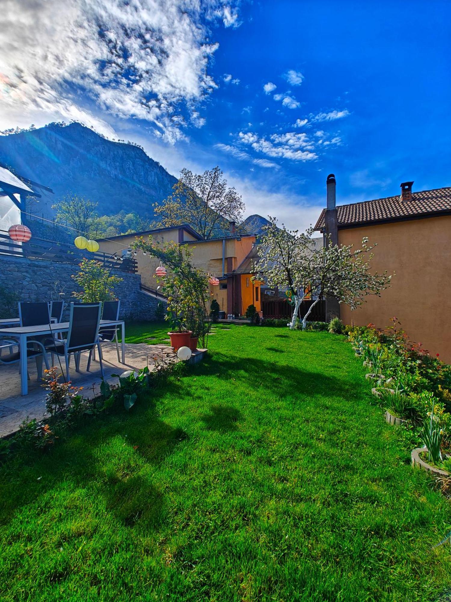 Casa Miclau Băile Herculane Exterior foto