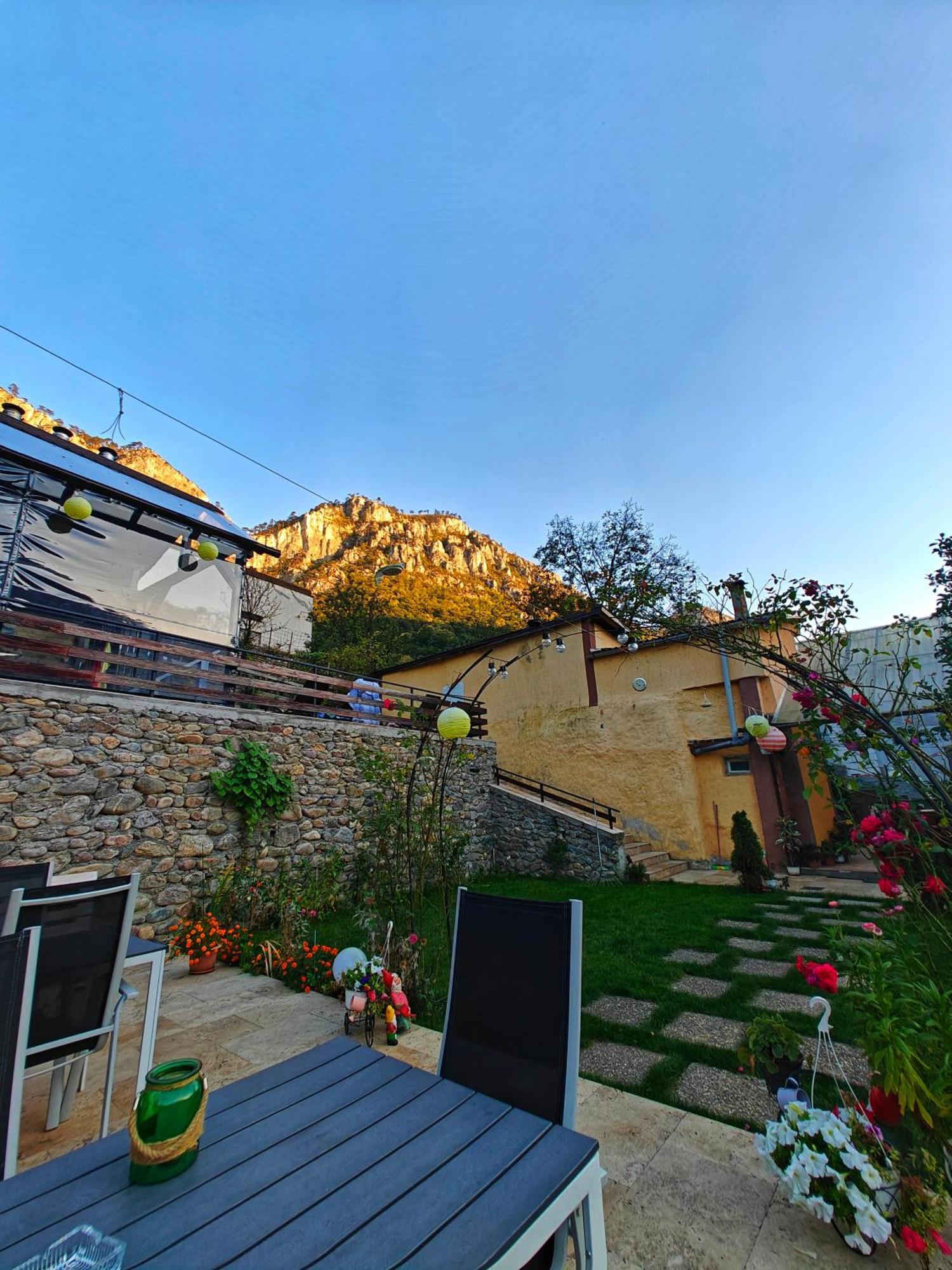 Casa Miclau Băile Herculane Exterior foto