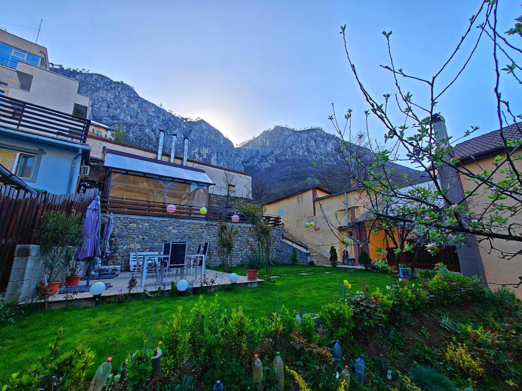 Casa Miclau Băile Herculane Exterior foto